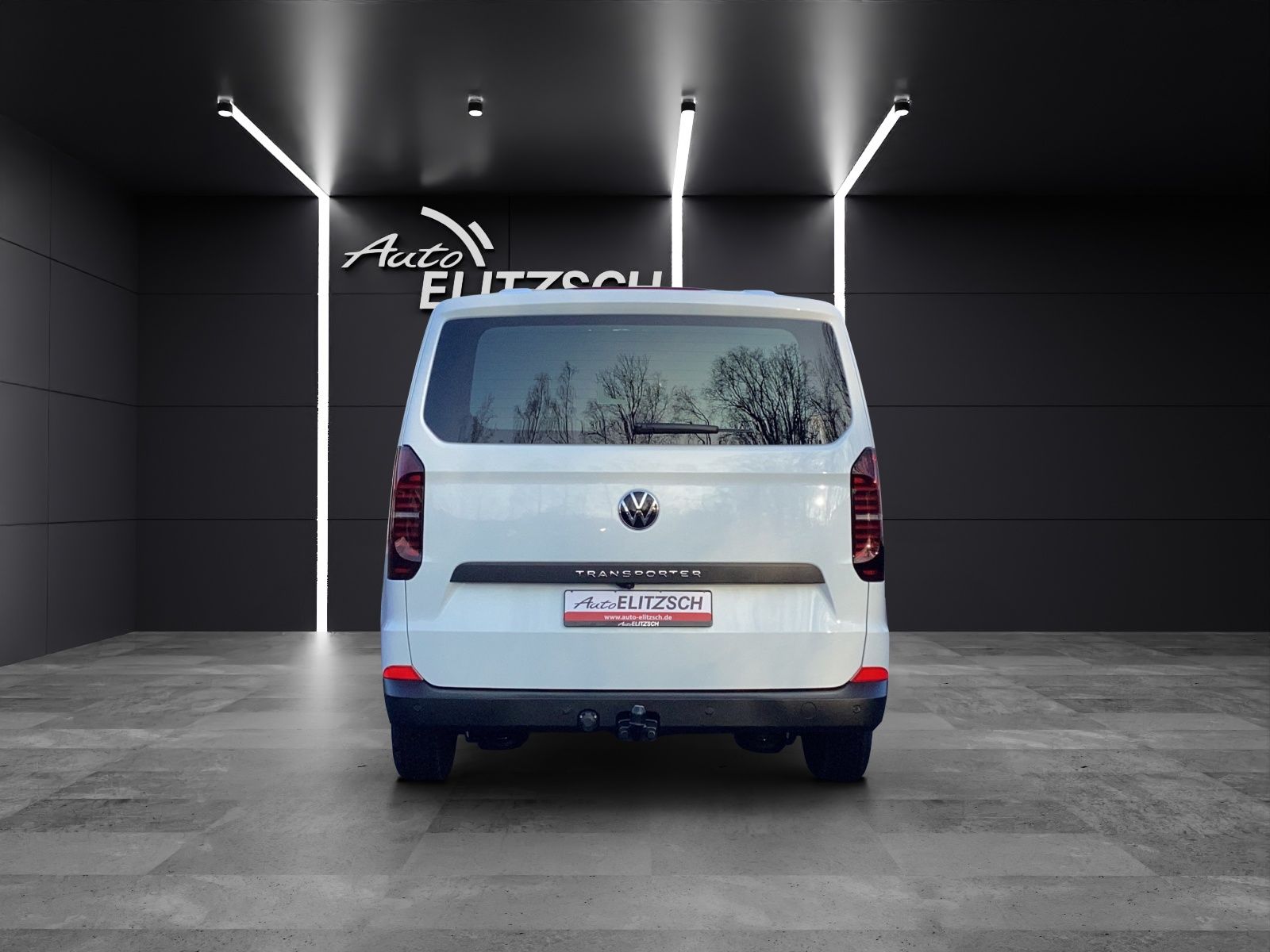 Fahrzeugabbildung Volkswagen T7 Transporter TDI Kasten AHK LaneAssist RearVie