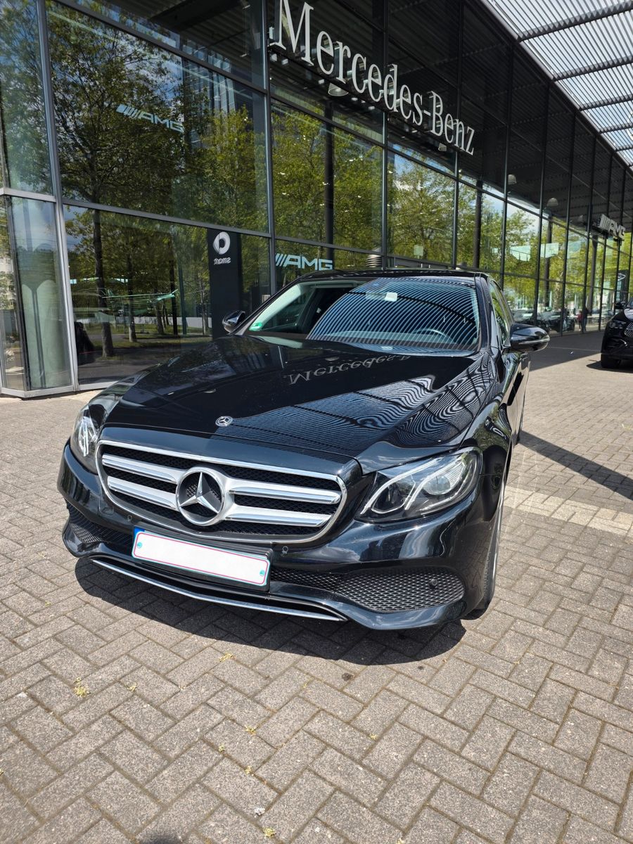 MERCEDES-BENZ E 200d AVANTGARDE Autom. AVANTGARDE