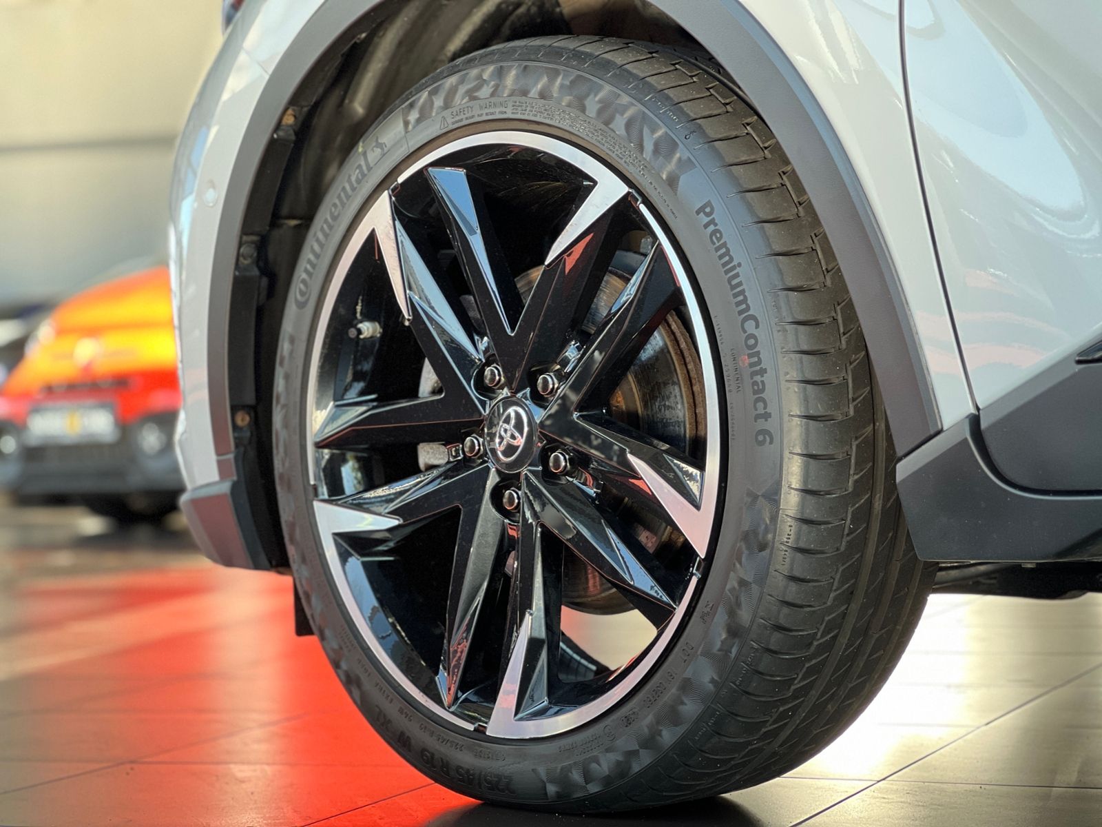 Fahrzeugabbildung Toyota C-HR Hybrid GR Sport AHK LED NAV SHZ ALU
