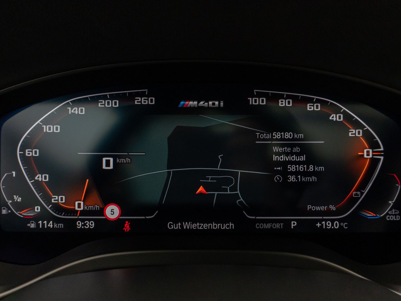 Fahrzeugabbildung BMW X4 M40i Panorama Laser Kamera HUD DAB HiFi AHK