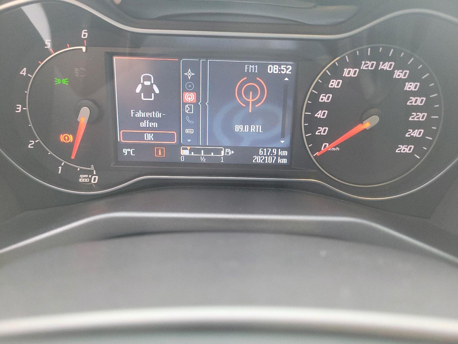 Ford Mondeo 2013 — photo 9
