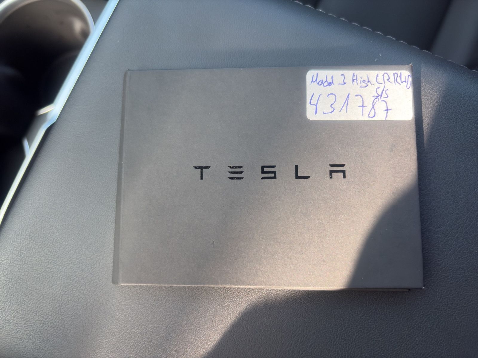 Fahrzeugabbildung Tesla Model 3 Long Range RWD/Keyless/ACC/Pano/Ambiente
