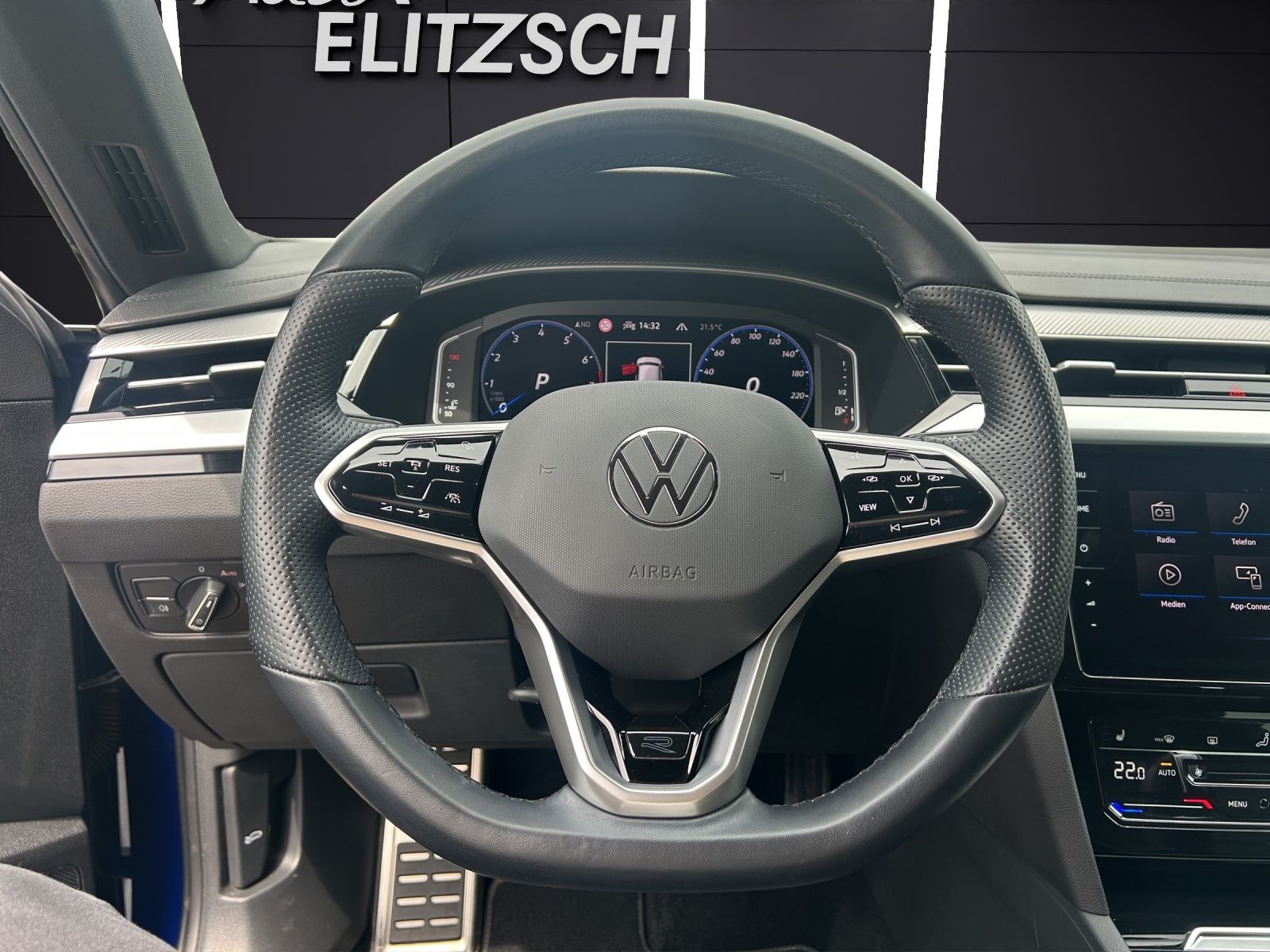Fahrzeugabbildung Volkswagen Arteon SB TSI R-Line DSG LED Navi AID Leder ACC