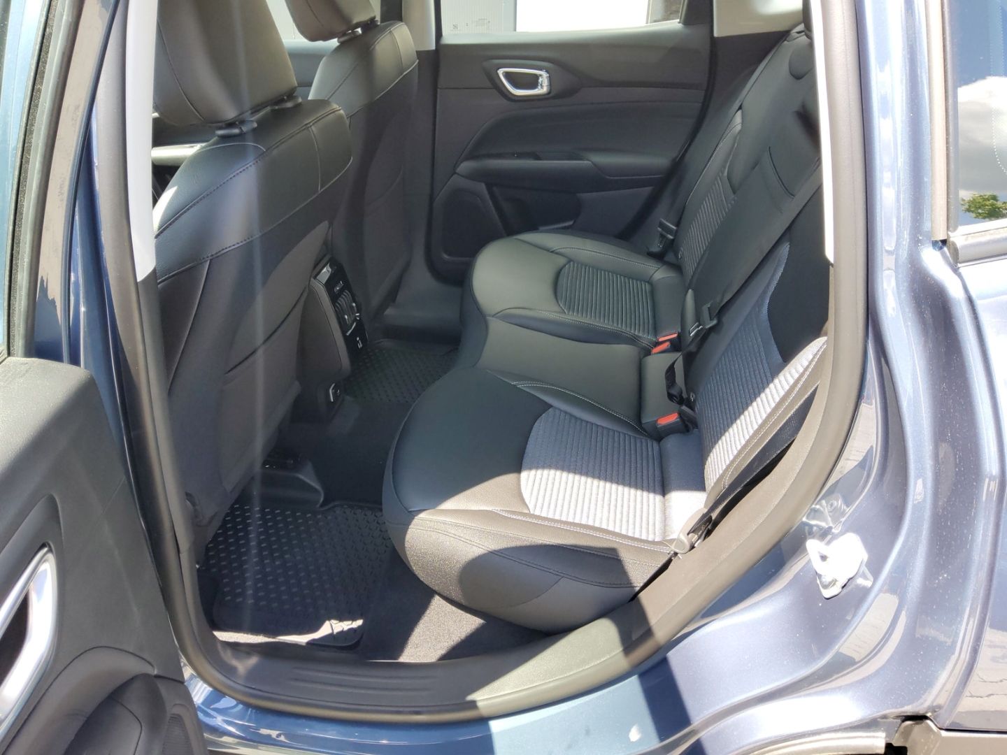 Fahrzeugabbildung Jeep Compass Altitude Kamera, Navi, SHZ, LHZ, Allwett