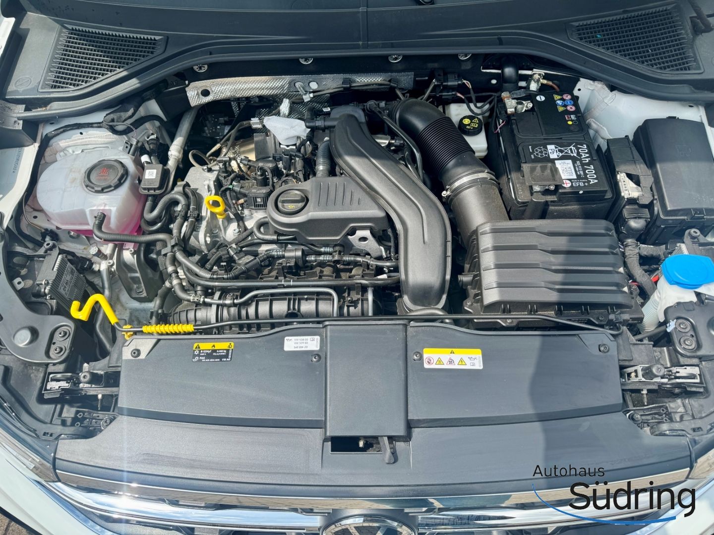T-Roc 1,5 TSI R-Line DSG AHK Navi beats IQ.Light