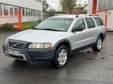 Volvo XC70 D5 AWD Momentum Kamera Automatik 4x4 - silberne Volvo XC70