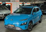 Hyundai Kona Trend Elektro*NUR 42TKM*NAVI*KAMERA*TEMPO* - blaue Hyundai KONA