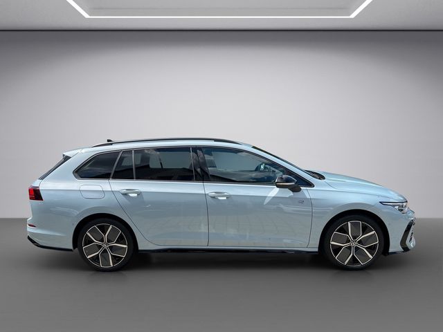 Golf VIII Variant R-Line 1.5 eTSI DSG