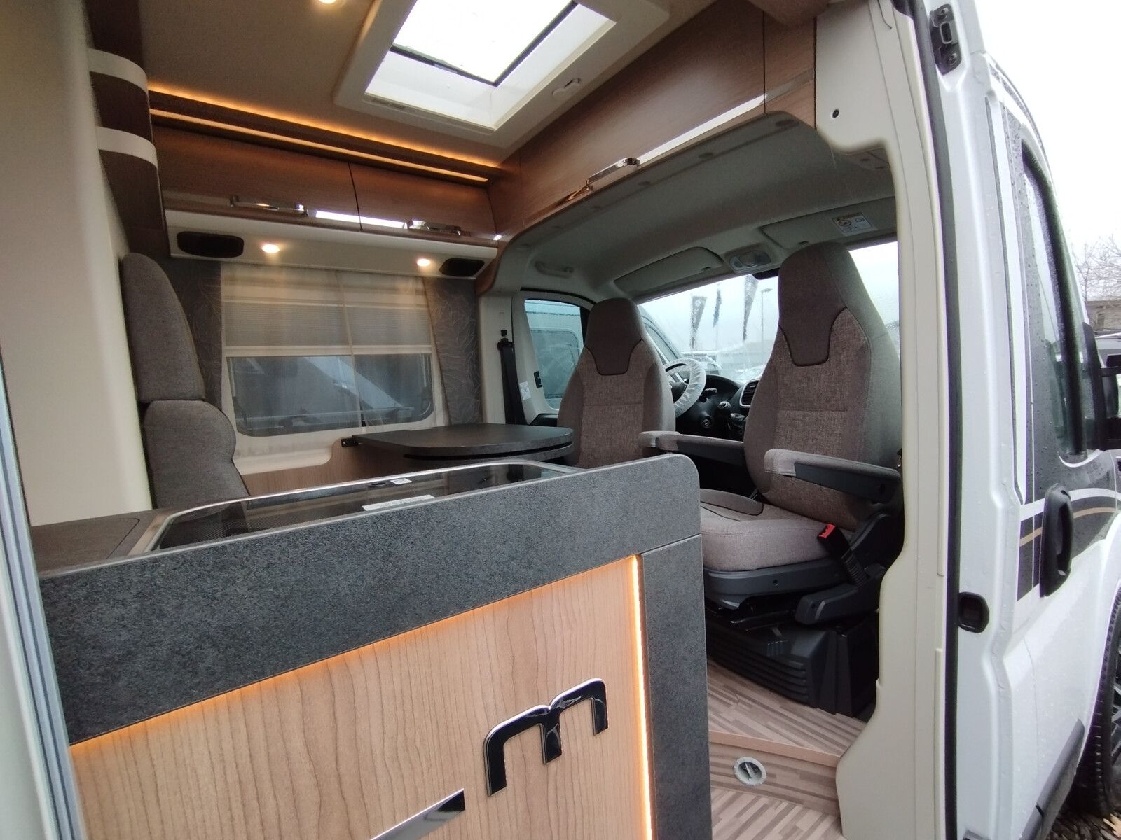 Fahrzeugabbildung Malibu Van comfort 600 DB 12000,- EUR Rabatt