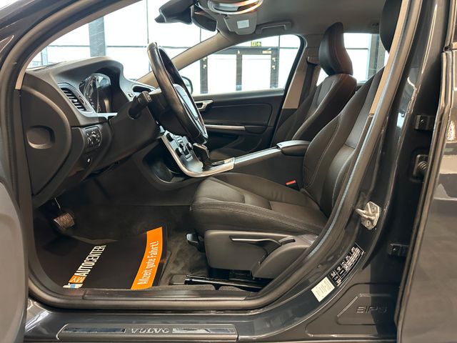 Volvo V60 Kombi Linje Business *Navi*Klima*AHK*Xenon*