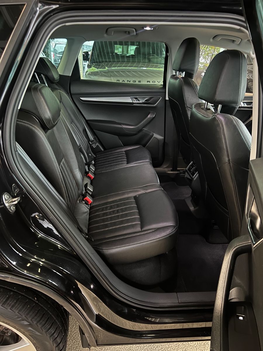 Fahrzeugabbildung SKODA Karoq Style DSG *PANO*SITZHEIZUNG*LEDER*