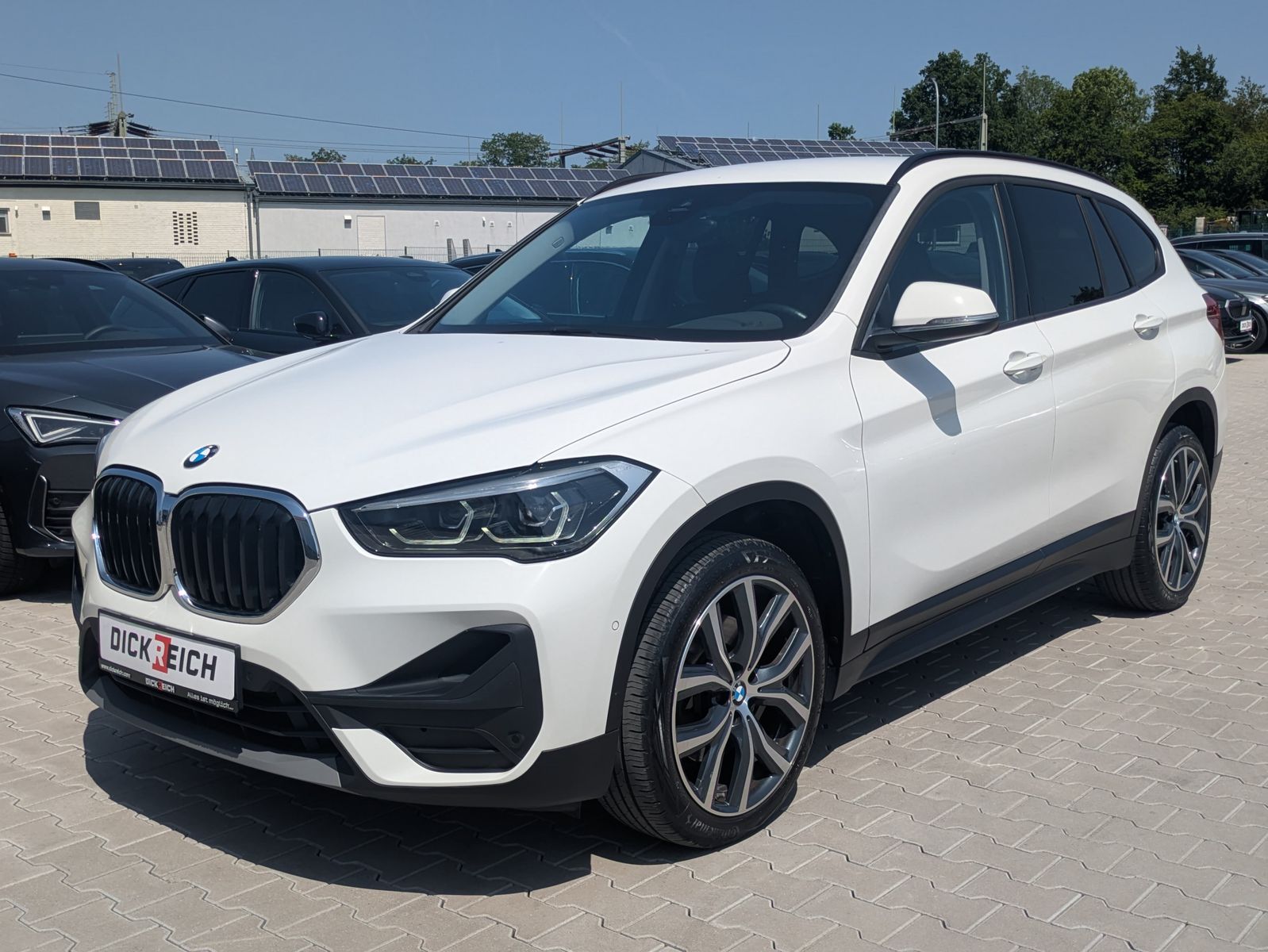 Fahrzeugabbildung BMW X1 xDrive 25 d Advantage 19"LED*ACC*PDC*NAVI*1H