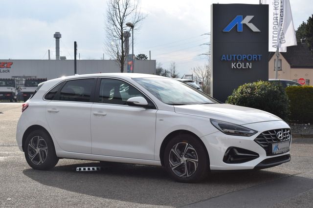 Hyundai i30 Trend*LED*Automatik*R-Kamera*SHZ*