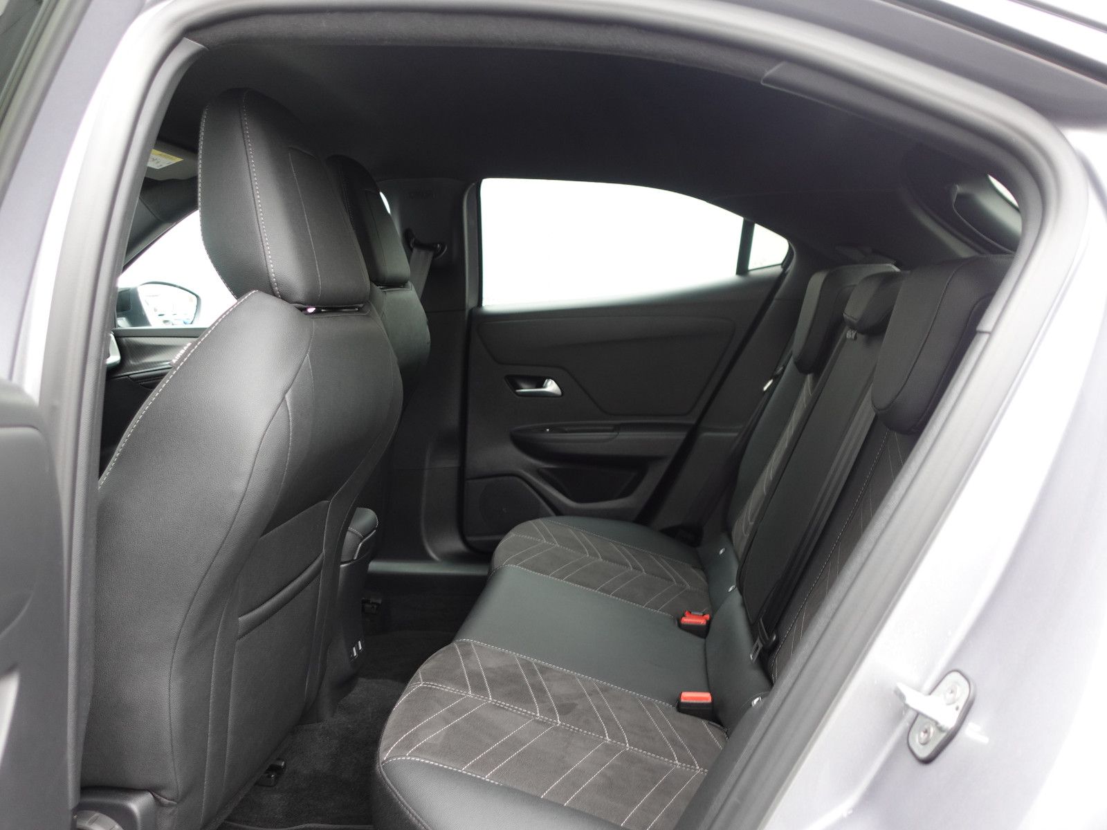 Fahrzeugabbildung Opel Mokka GS 1.2T AUTOMATIK,Navi,ACC,Sitzhzg,Kamera