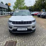 Jeep Compass 1.3 Plug-In Hybrid S - silberne Jeep Compass
