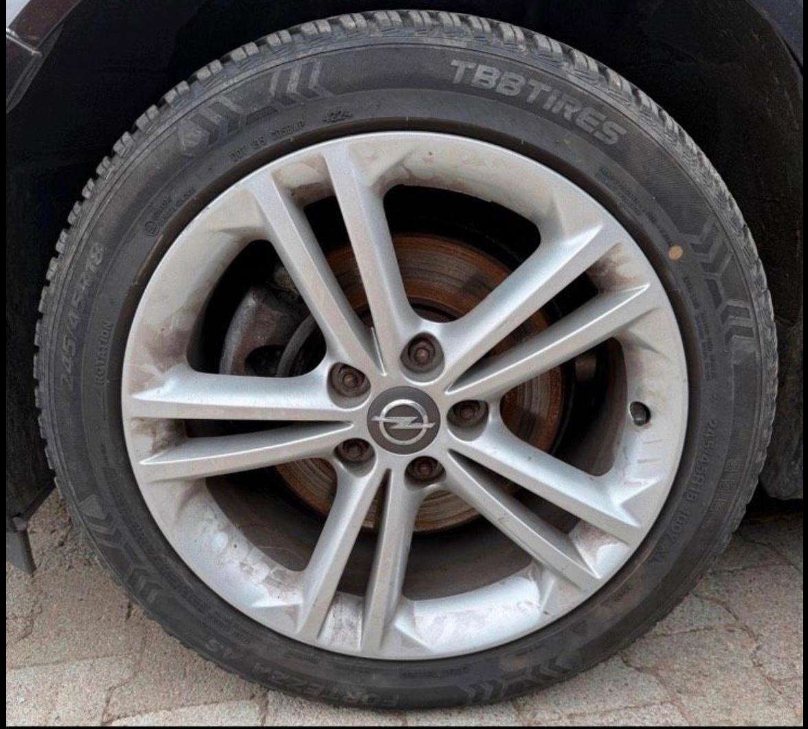 Opel Insignia 2011 — photo 6