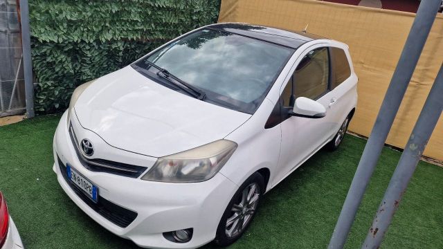 Toyota Yaris 1.3 benzina euro 5b