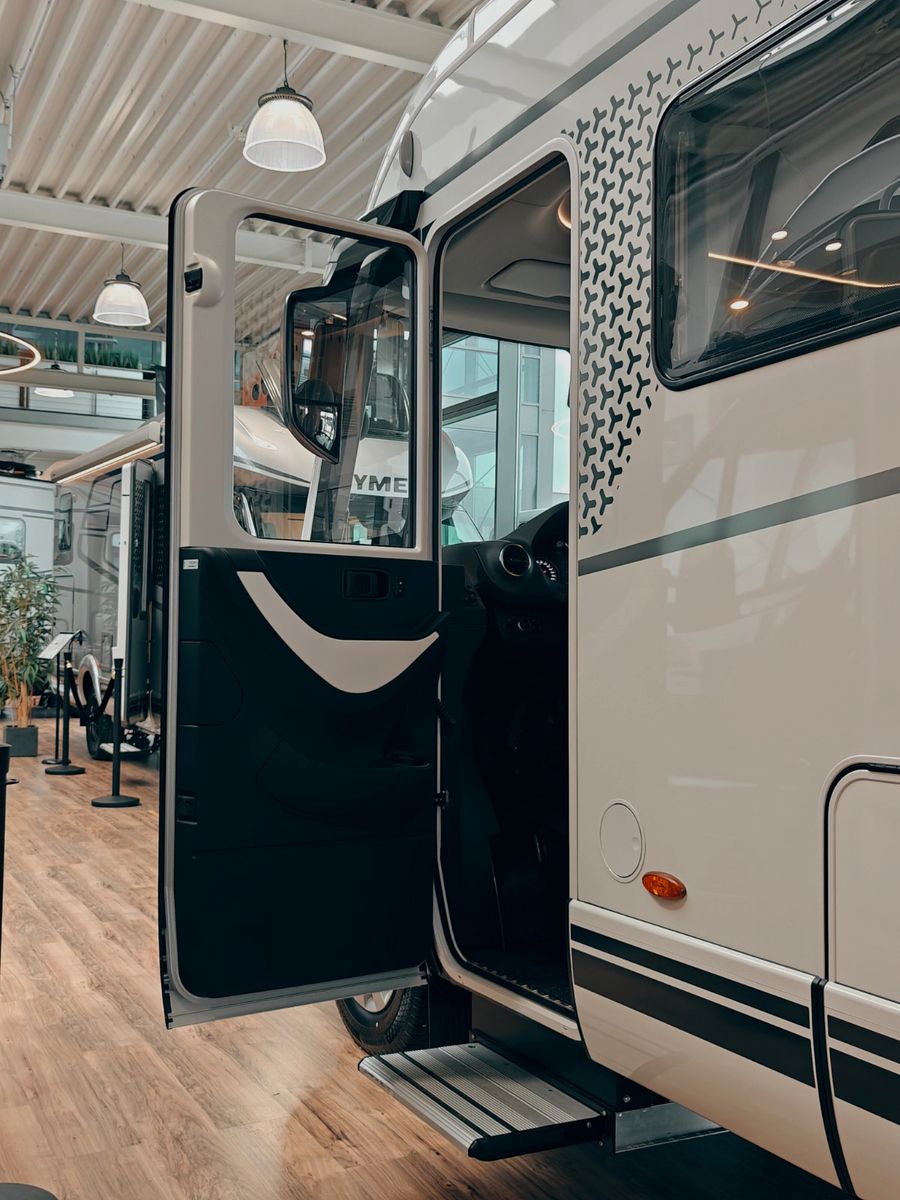 Fahrzeugabbildung HYMER / ERIBA / HYMERCAR B-KLASSE MC I 600 PREMIUM 2026