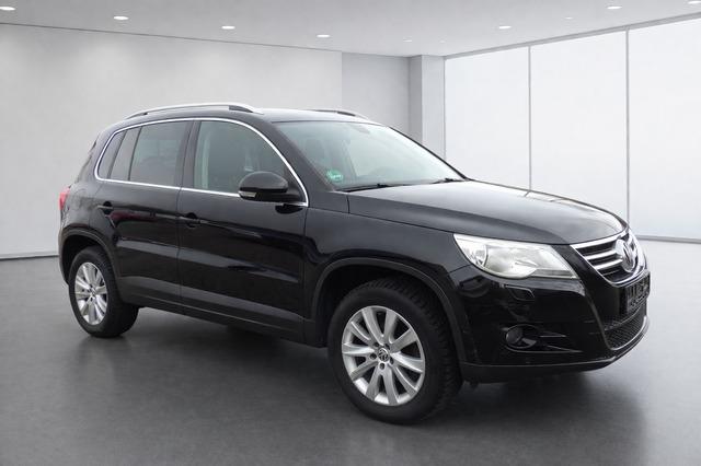 Volkswagen Tiguan 2.0 DSG P-Dach, Sitzh. ,Tempo.,AHK schwb.