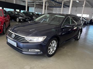 Volkswagen Passat - 1