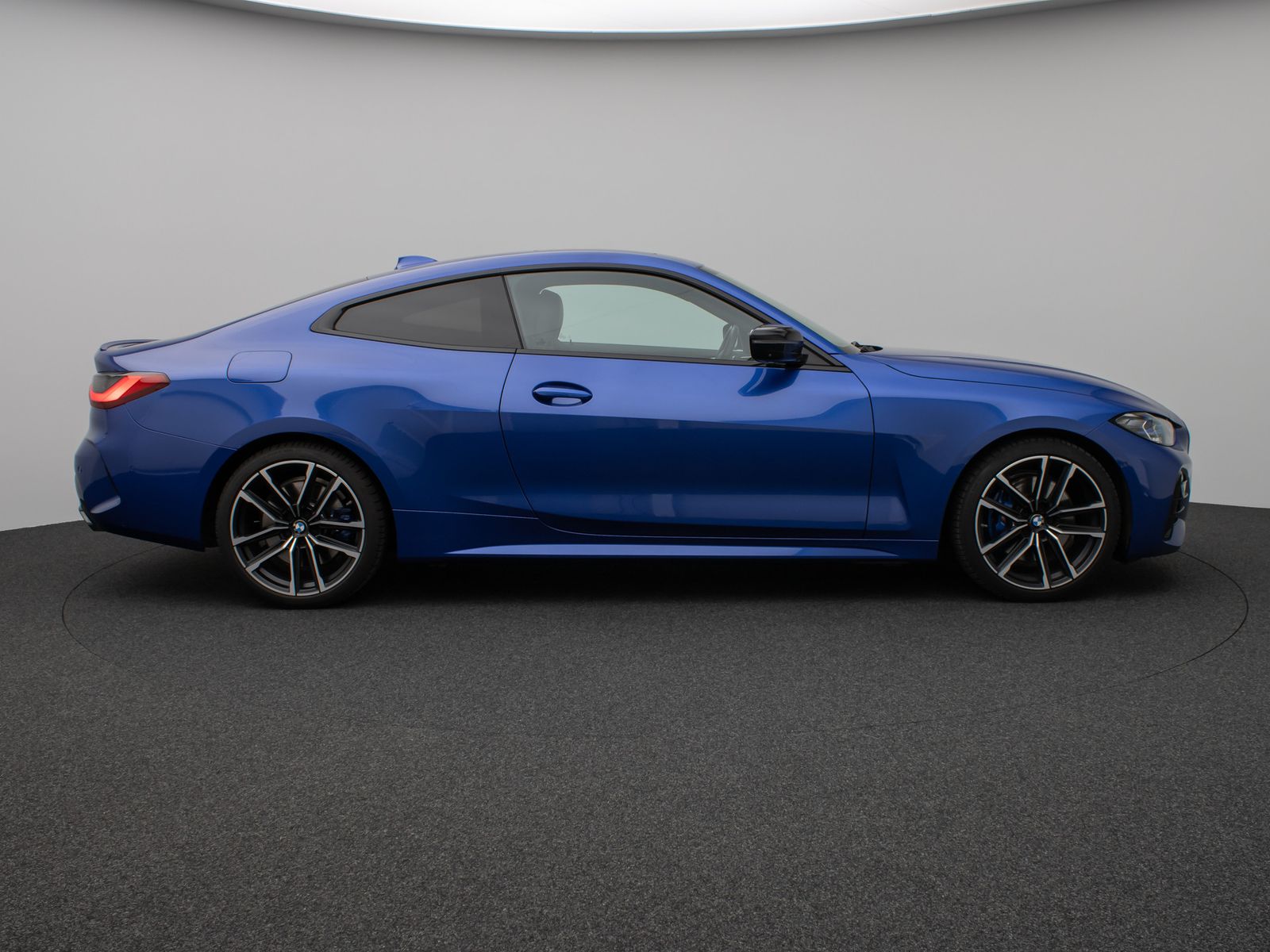 Fahrzeugabbildung BMW M440d xD Coupé 360°Glasdach HUD Laser DAB H/K