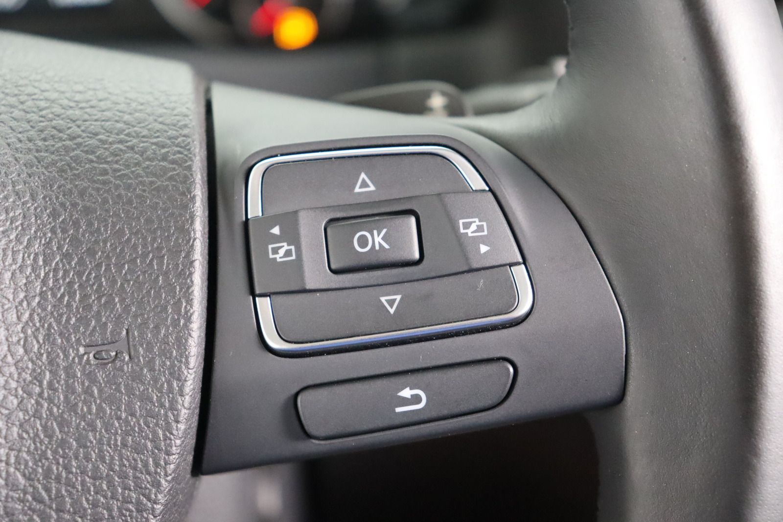 Fahrzeugabbildung Volkswagen Tiguan * Pano * Navi * Xenon * Parkassistent Tra