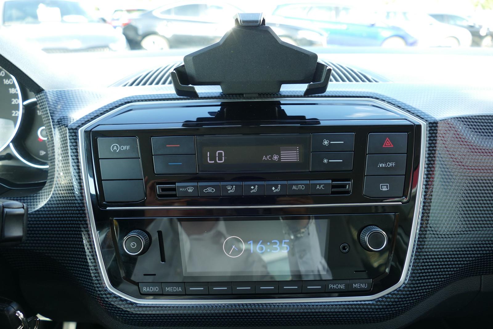 Volkswagen Up 1.0 Klimaaut. Spurhalte Bluetooth USB, миниатюра 12