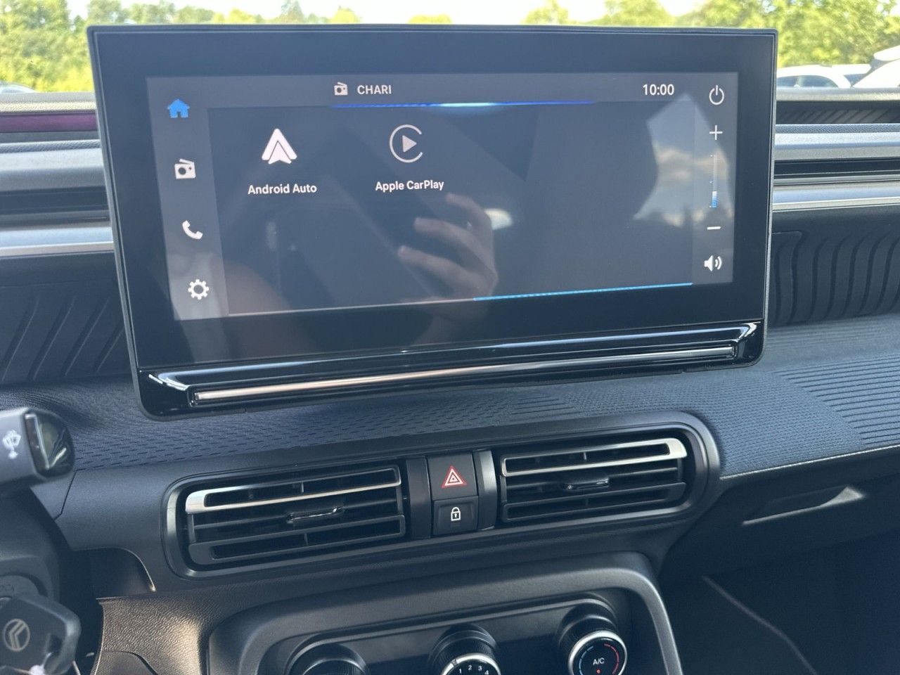 Fahrzeugabbildung Citroën C3 Hybrid 110 Doppelkupplung 6-Gang Collection - mit KI generiert/bearbeitet