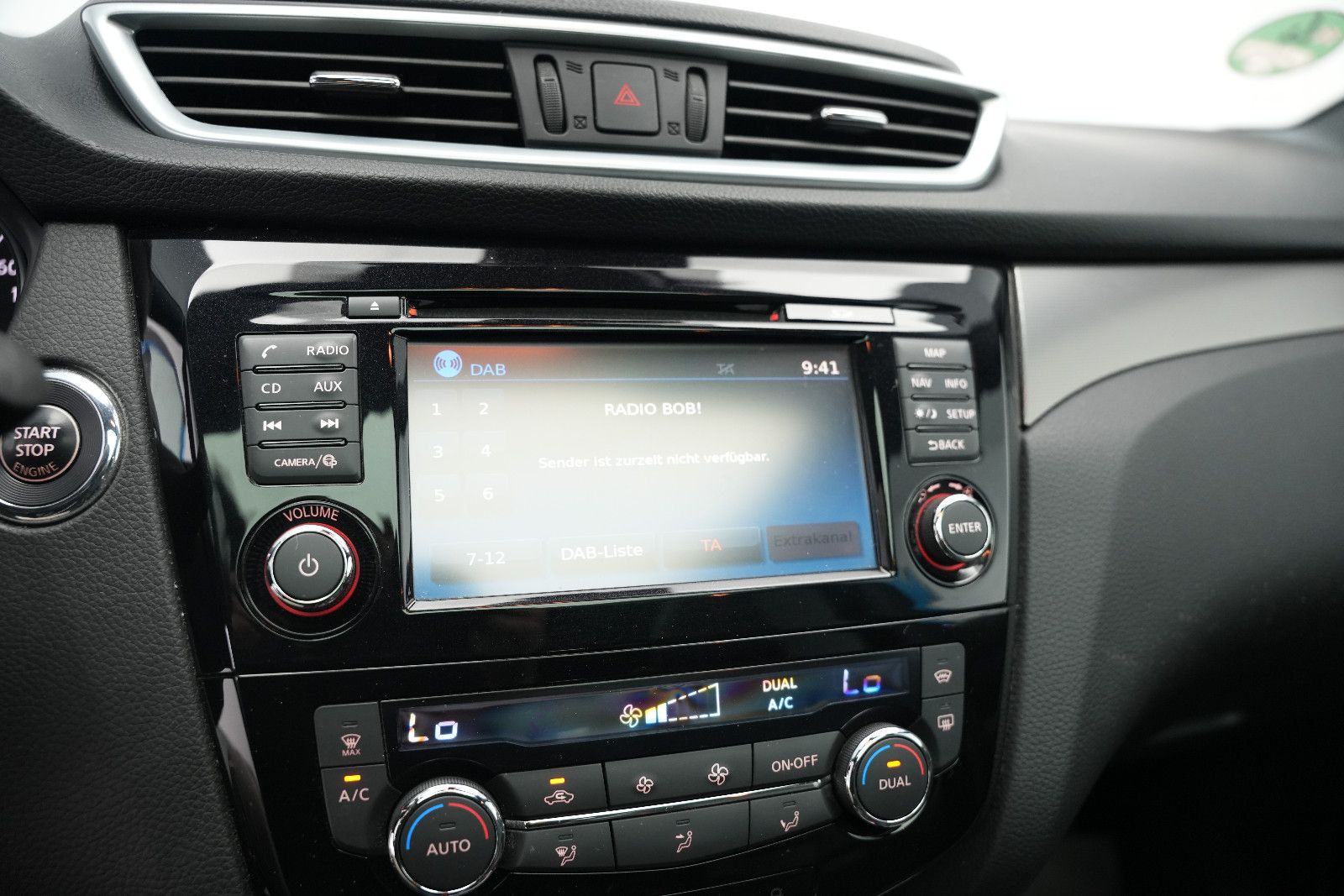 Fahrzeugabbildung Nissan Qashqai Tekna /GLASDACH/360°/MEMORY/NAVI