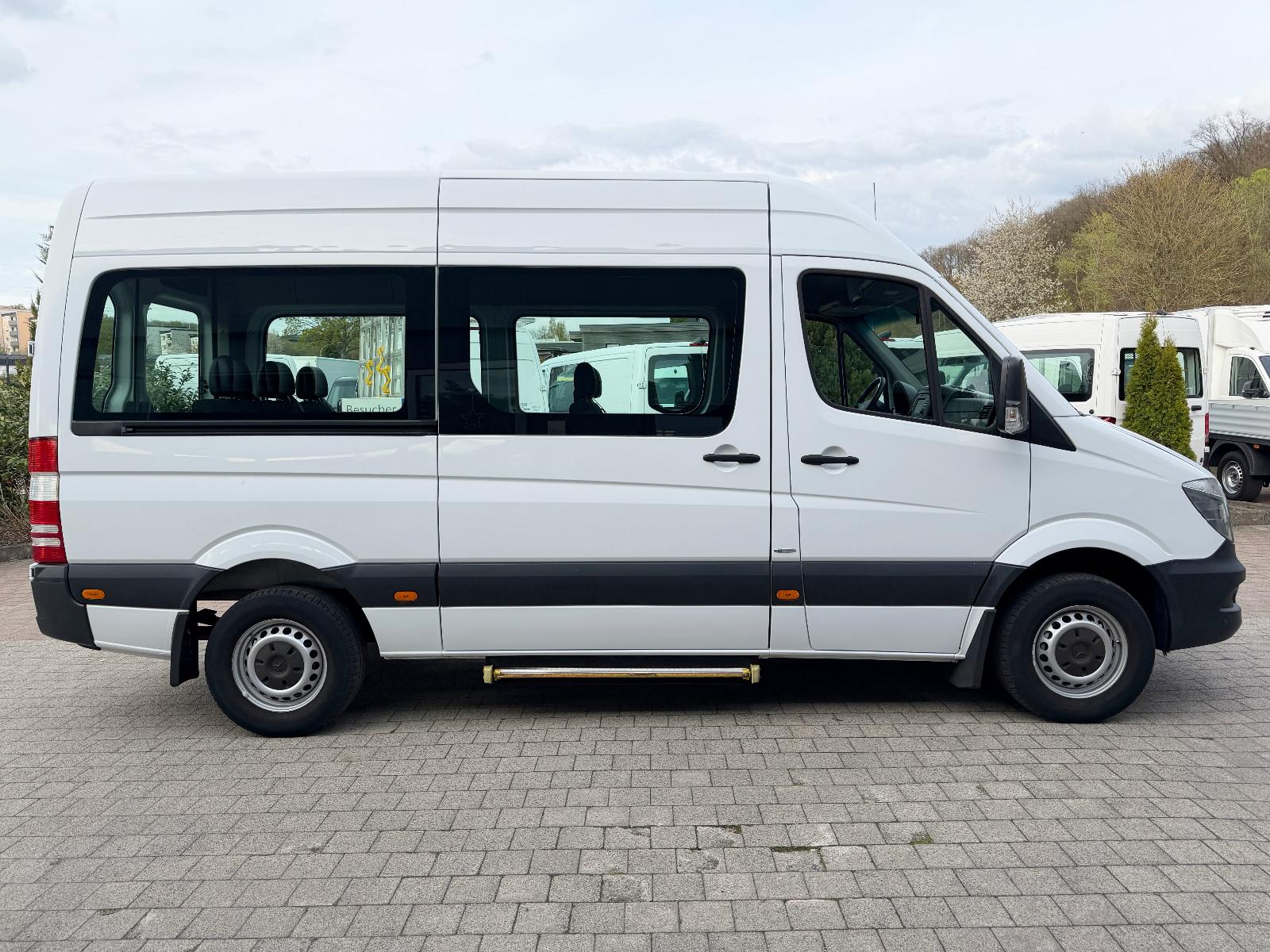 Mercedes-Benz Sprinter 313CDI Bus 9-Sitze L2H2 RWD Schwingsitz