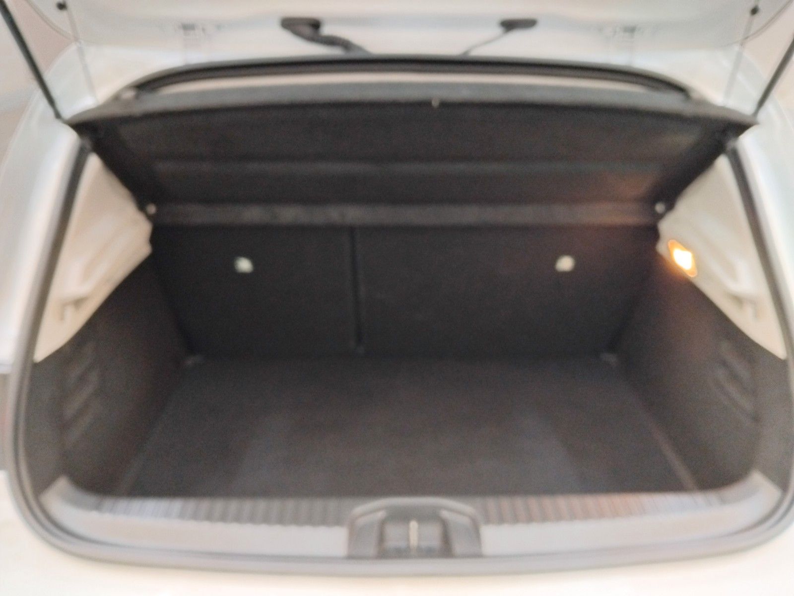 Renault Clio (01/2023, Benzin)