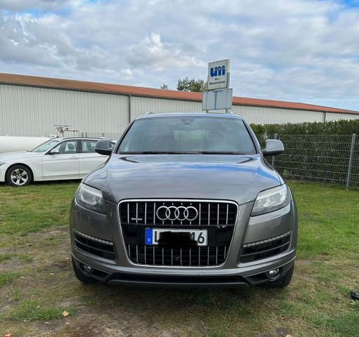 Audi Q7 - 4,2 TDI