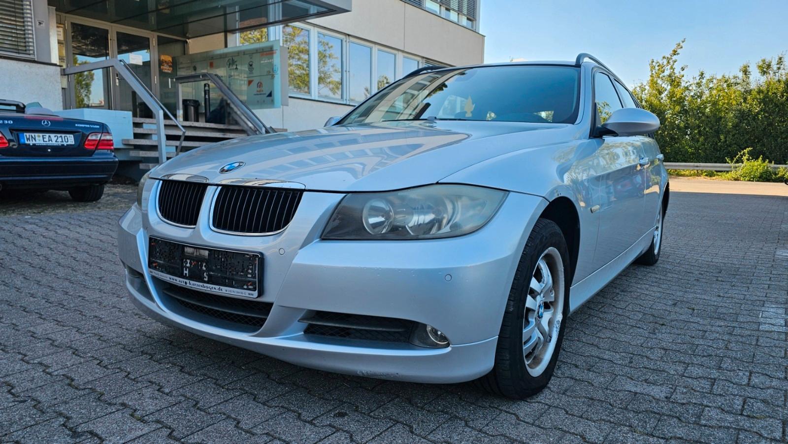 BMW 320i 3 Touring,Automatik,Panoramadach,Leder,Navi