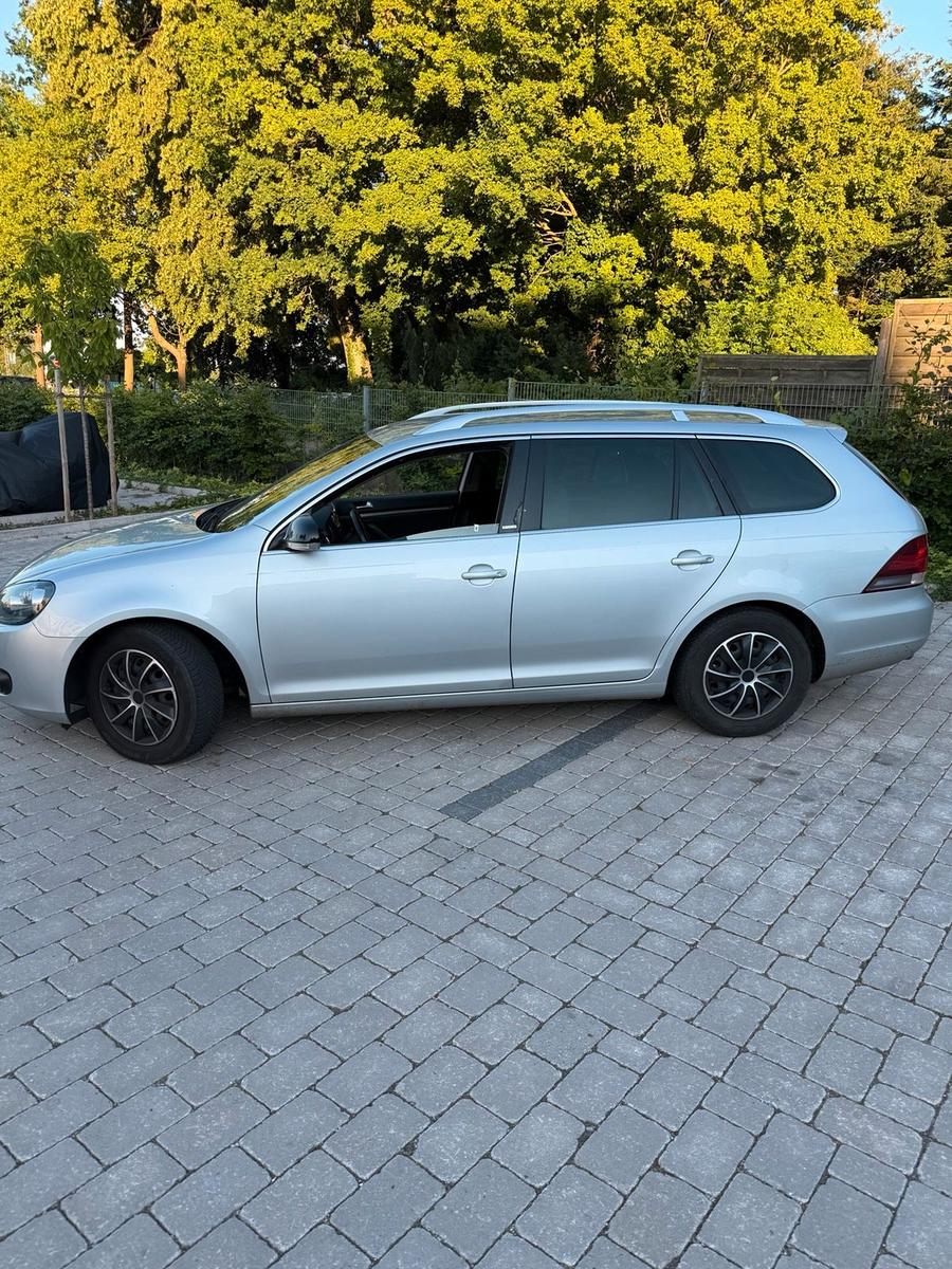 Volkswagen Golf 2011 — photo 13