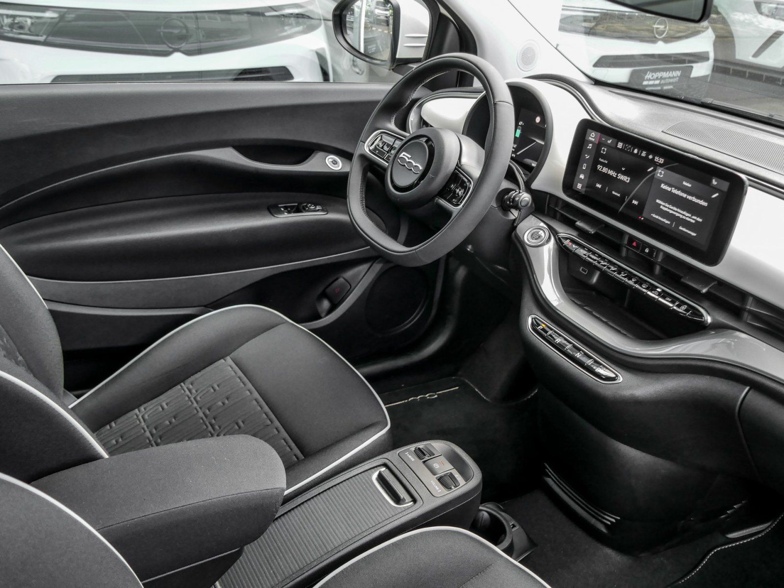 Fiat Neuer 500 Base*Kamera*PDC*SHZ*CarPlay*ALU* imagem 3
