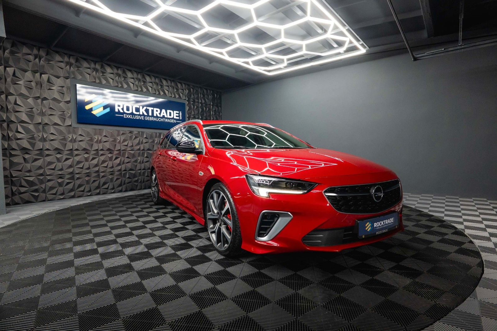 Fahrzeugabbildung Opel Insignia B Sports Tourer GSi 4x4 *ACC*LED*1.Hand