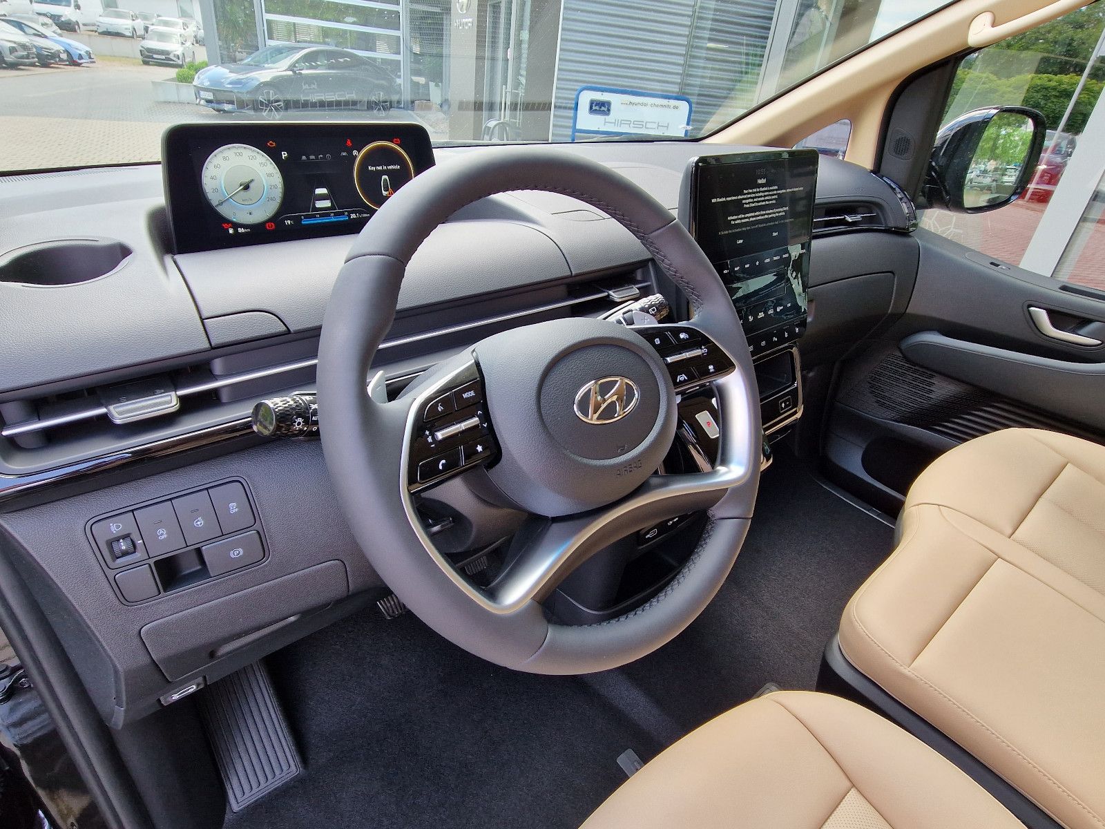 Fahrzeugabbildung Hyundai Staria 2.2 CRDi PRIME 9-Sitzer 2WD Autom. PANO