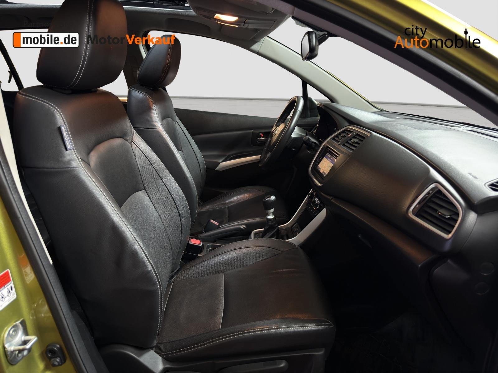 Suzuki SX4 S-Cross 4x4/1.HAND/V-LEDER/PANO/NAVI/KAM/SHZ