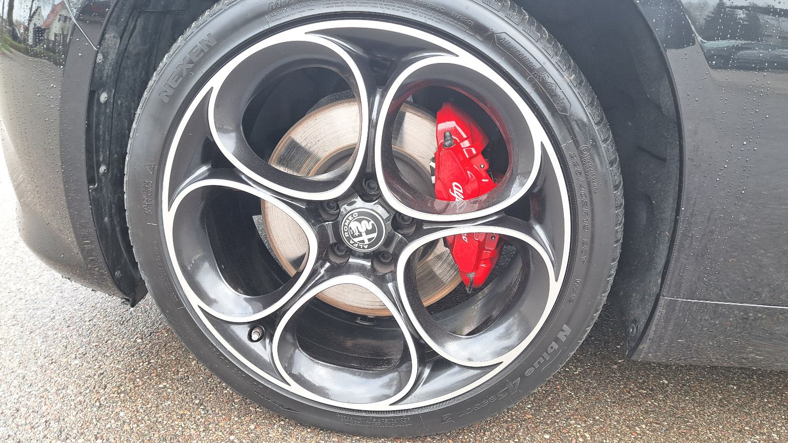 Fahrzeugabbildung Alfa Romeo Giulia Veloce  Q4