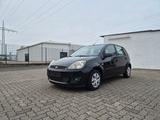 Ford Fiesta Style 1,4 16V Klima 8fach bereift