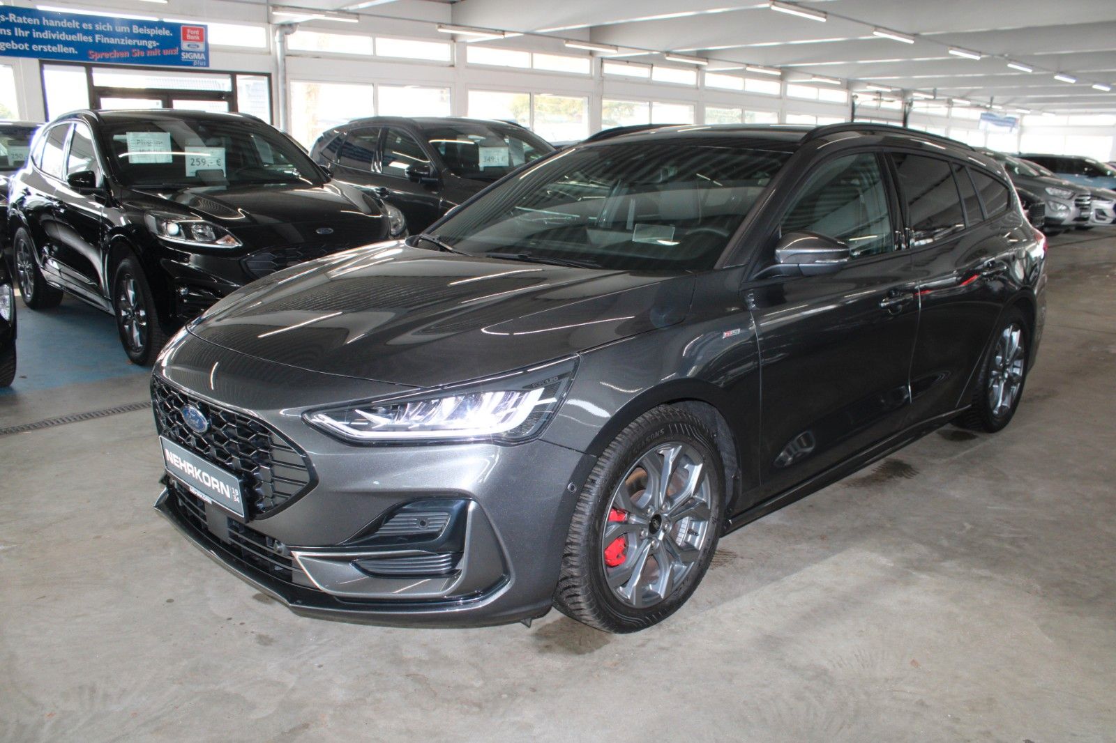 Fahrzeugabbildung Ford Focus ST-Line X Aut. LED ACC Leder Pano HUD Wint