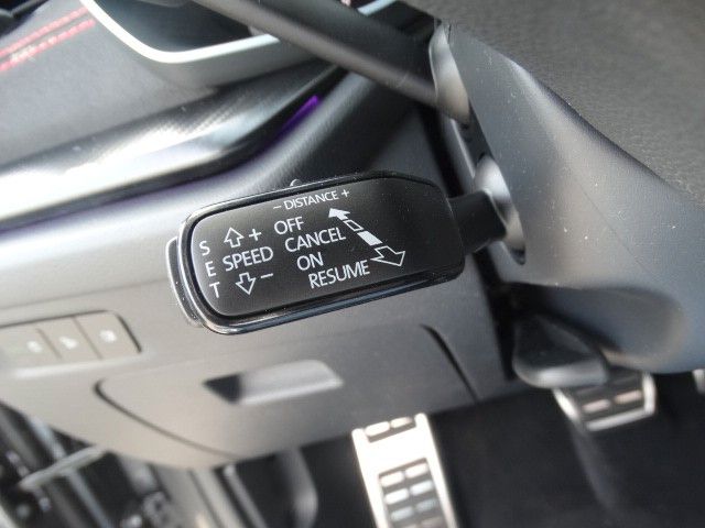 ŠKODA Octavia Octavia Combi 2.0 TSI 195 kW RS – Bild 13 von 20