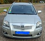 Toyota Avensis Combi 1.8-l-VVT-i - - Toyota Avensis aus 2008: Kombi