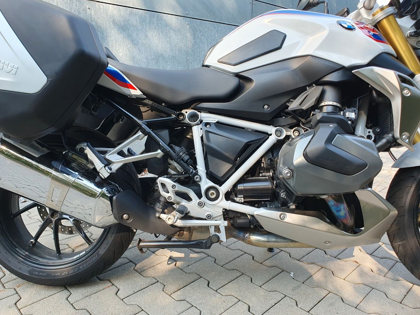 Fahrzeugabbildung BMW R 1250 R Style HP 3 Pakete