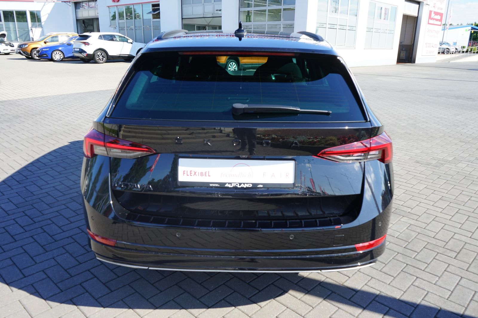 Skoda Octavia Combi 2.0 Sportline 4x4 LED Navi Head-Up foto 7