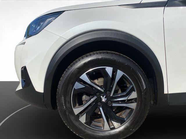 Peugeot 2008 1.2 PureTech 130 Allure Pack AHK+Kam.+LED