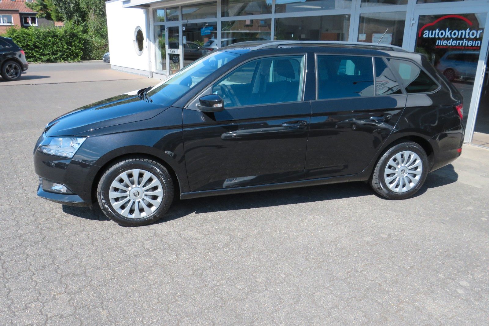 Fahrzeugabbildung SKODA Fabia Combi Ambition GJ SMART-LINK SITZH. NAVI 1