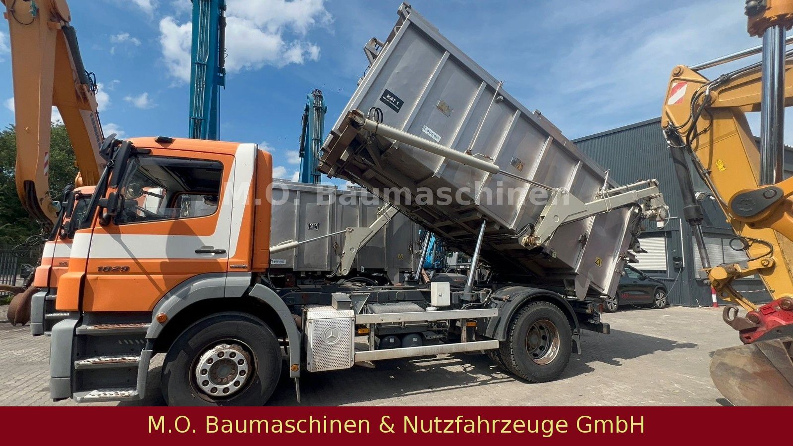 Fahrzeugabbildung Mercedes-Benz Axor 1829 / Euro 5 /Tierkörpertransporter Loosen