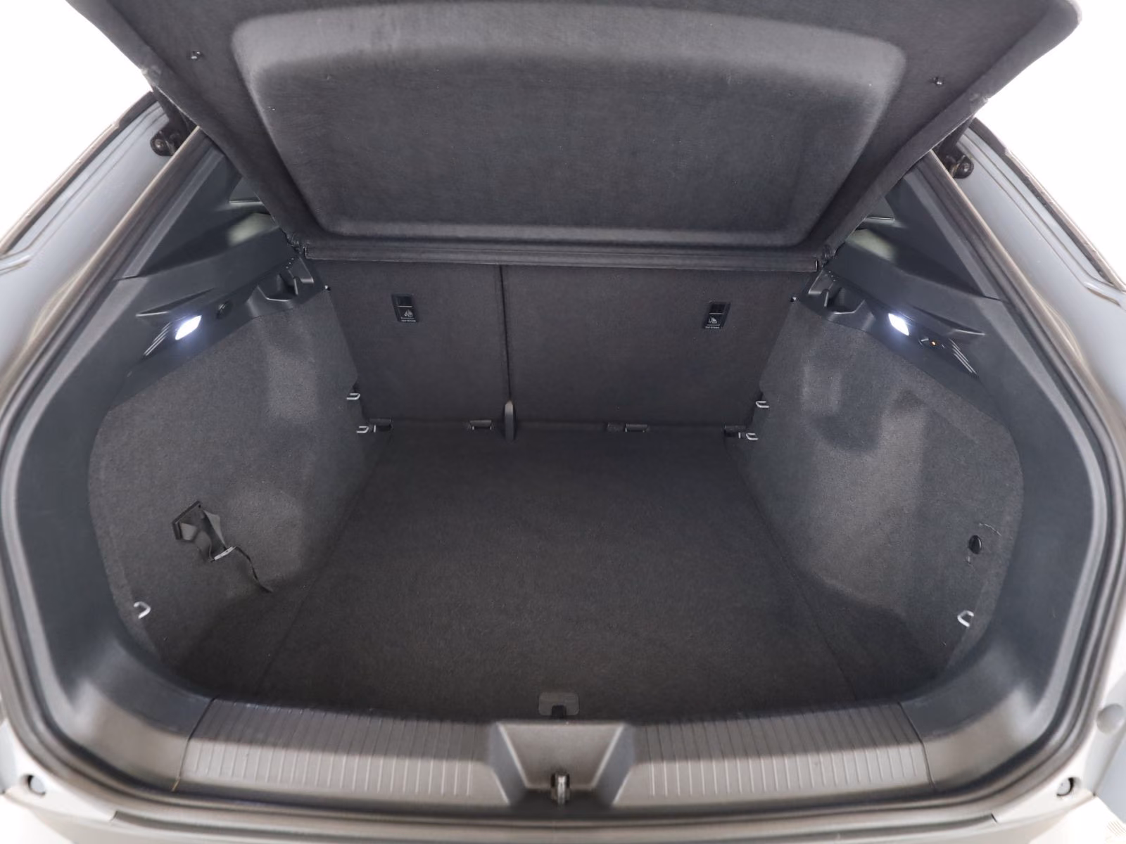 Volkswagen ID.4 Pro Performance AHK+LED+RFK+Navi+AppleCar