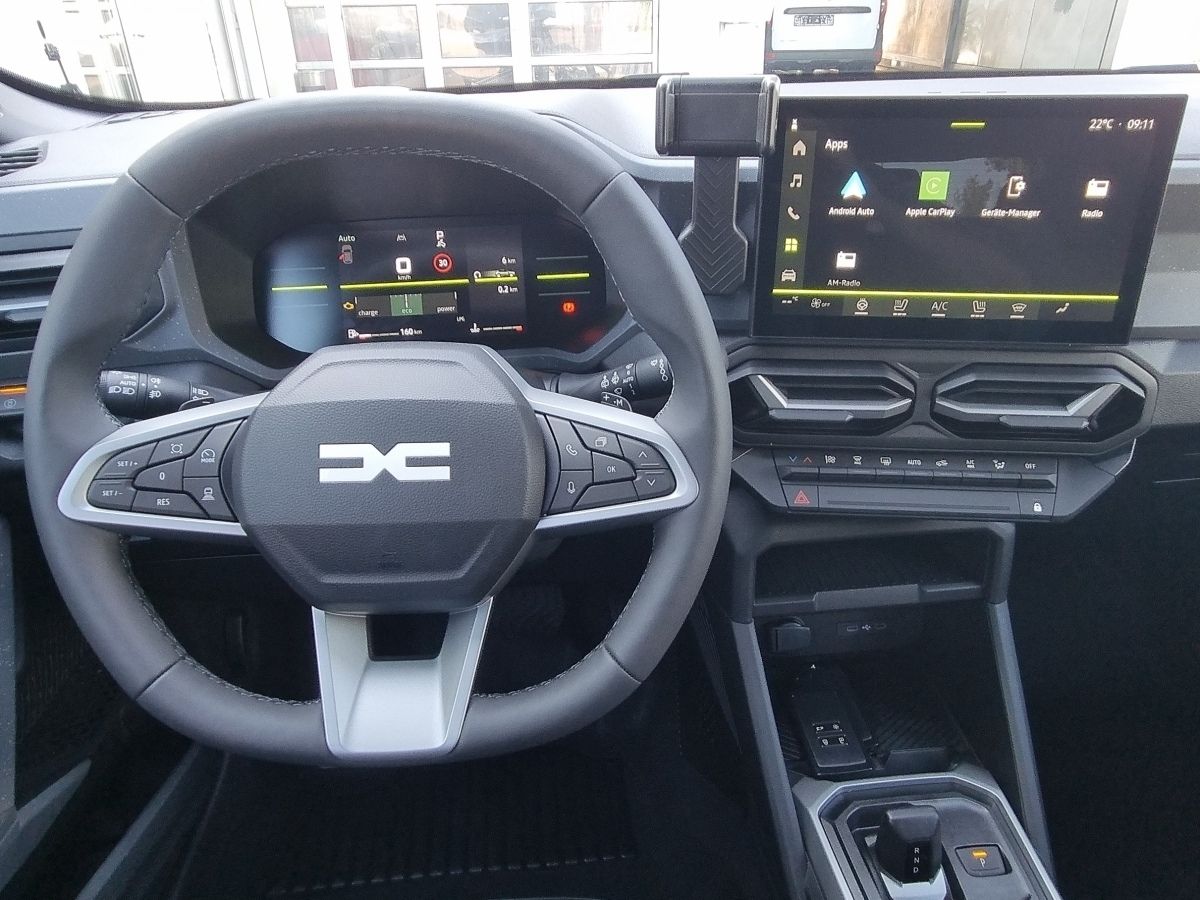 Fahrzeugabbildung Dacia Duster Journey hybrid-G 150 4x4